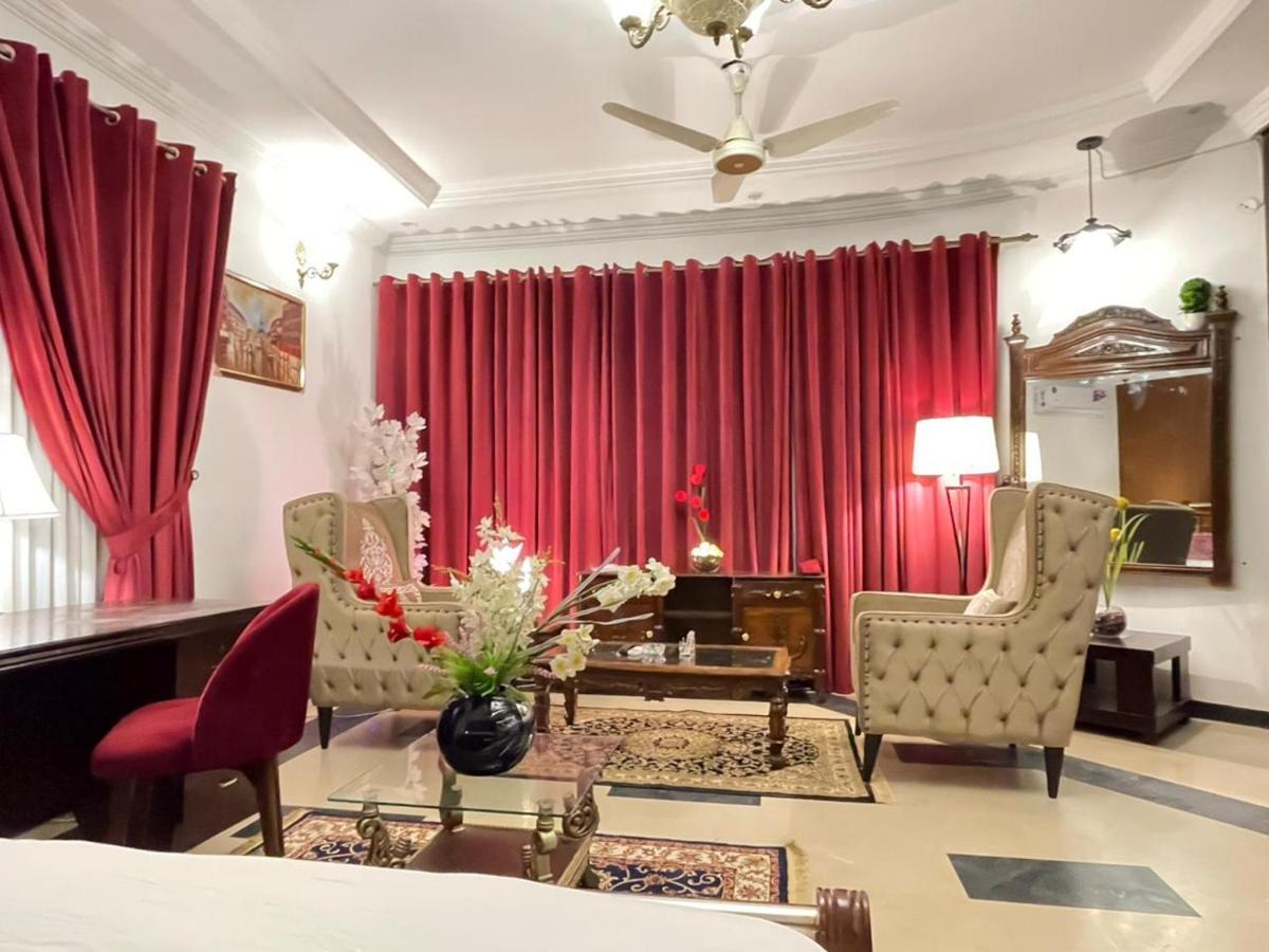 Shelton Mellton Lodges Rawalpindi Exterior photo