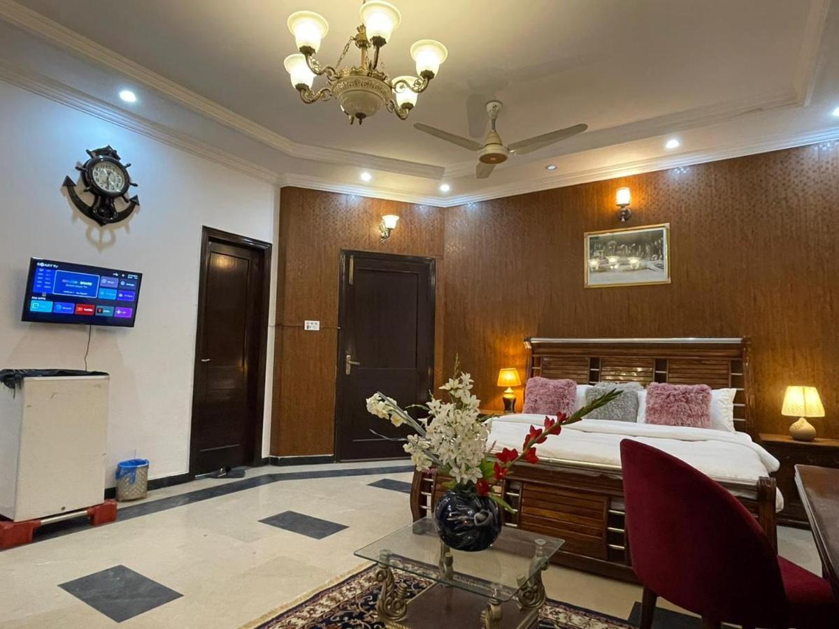 Shelton Mellton Lodges Rawalpindi Exterior photo